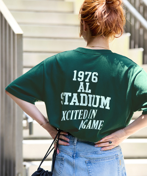 Russell Athletic(ラッセルアスレティック)の「ウォッシャブル / RUSSELL ATHLETIC / ラッセル アスレティック 別注 ロゴTEE(Tシャツ/カットソー・レディース・グリーン/チャコールグレー/ネイビー・FREE)」の3枚目の写真