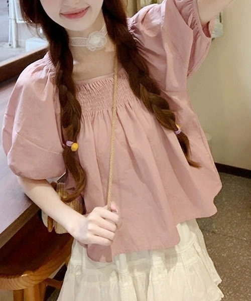 Pittok(ピットク)の「胸元シャーリング ゆったりバルーン袖カットソー(シャツ/ブラウス・レディース・ベージュ/ピンク・MEDIUM)」の6枚目の写真