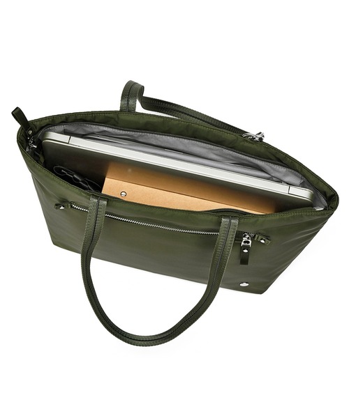 pacsafe(パックセーフ)の「pacsafe/パックセーフ W Carryall tote/キャリーオールトート(トートバッグ・レディース・オリーブ・FREE)」の9枚目の写真