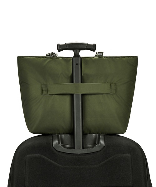pacsafe(パックセーフ)の「pacsafe/パックセーフ W Carryall tote/キャリーオールトート(トートバッグ・レディース・オリーブ・FREE)」の12枚目の写真