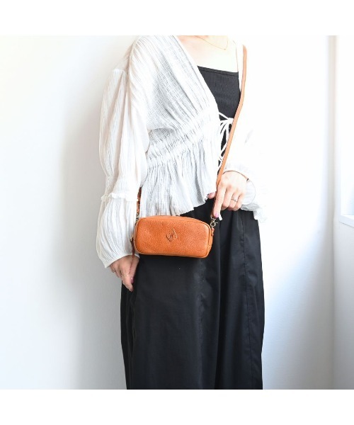 CLEDRAN(クレドラン)の「【本革 ショルダー取り外し可能】CL4045 NOS MINI SQUARE SH(ショルダーバッグ・レディース・キャメル/ダークブラウン/ブラック・FREE)」の16枚目の写真