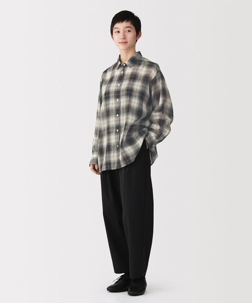 無印良品(ムジルシリョウヒン)の「婦人 強撚シアー 長袖シャツ(シャツ/ブラウス・レディース・グレー系/グレー系1/ブラウン系/ダークブラウン・XL/L/M/S)」の21枚目の写真