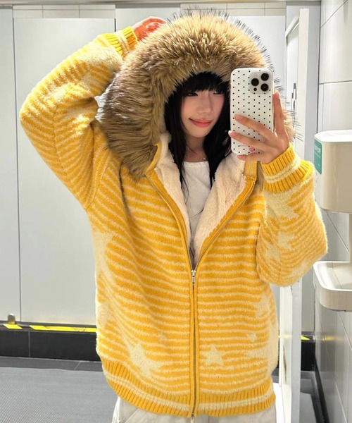 AsRiRe(アスリレイ)の「26aw 三色展開/ユニセックス スターボーダー柄フェイクファー付きニットジップパーカー(パーカー・レディース・ブルー/グレー/イエロー・M)」の6枚目の写真