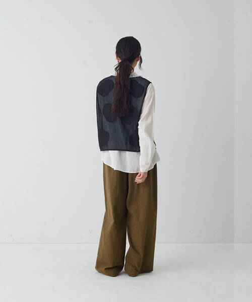 conges payes ADIEU TRISTESSE（コンジェ ペイエ アデュートリステス）の「刺繍モチーフベスト（ベスト・レディース・オフホワイト/ブラック・38）」の10枚目の写真