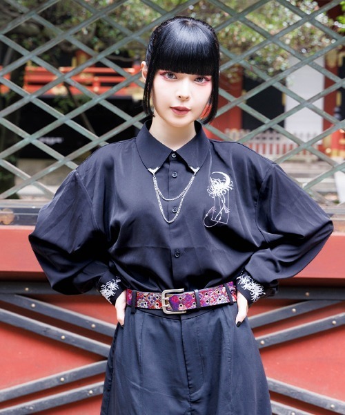 REZEN(リゼン)の「彼岸花×月刺繍シャツ(シャツ/ブラウス・メンズ・ライトグレー/ローズ/レッドパープル/ブルーパープル・MEDIUM/LARGE)」の12枚目の写真