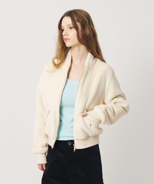ATTISESSION(アティセッション)の「<ATTISESSION>フラッフィー ショートブルゾン(ブルゾン・レディース・ブラック/オフホワイト・38/36)」の5枚目の写真
