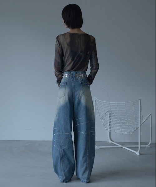 VACANCY(ヴァカンシー)の「【VACANCY公式】オリジナルアート柄クルーシアートップス(Tシャツ/カットソー・レディース・マスタード/ブラック/レッド/ブラウン/パープル・FREE)」の13枚目の写真