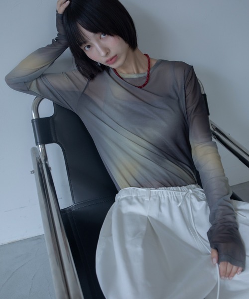 VACANCY(ヴァカンシー)の「【VACANCY公式】オリジナルアート柄クルーシアートップス(Tシャツ/カットソー・レディース・マスタード/ブラック/レッド/ブラウン/パープル・FREE)」の18枚目の写真