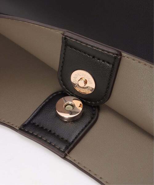 notch.(ノッチ)の「Na. by Nananoel(ナナノエル)ASYMMETRY ONESHOULDER BAG(トートバッグ・レディース・ブラック/ブラウン・ONESIZE)」の12枚目の写真