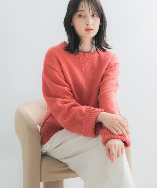 URBAN RESEARCH ROSSO WOMEN(アーバンリサーチ ロッソ)の「『WEB/一部店舗限定』エクストラファインサイドスリットニット(ニット/セーター・レディース・ブルー系その他/オフホワイト/ライトグレー/チャコールグレー/ピンク・FREE)」の8枚目の写真