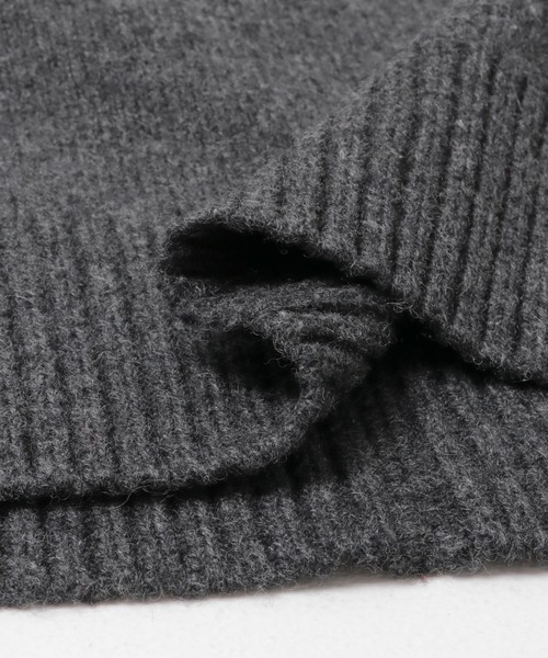 URBAN RESEARCH ROSSO WOMEN(アーバンリサーチ ロッソ)の「『WEB/一部店舗限定』エクストラファインサイドスリットニット(ニット/セーター・レディース・ブルー系その他/オフホワイト/ライトグレー/チャコールグレー/ピンク・FREE)」の19枚目の写真
