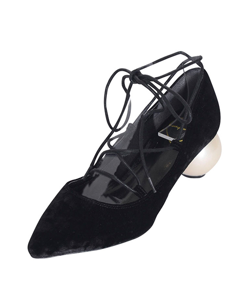 merry jenny（メリージェニー）の「レースアップパンプス（パンプス・レディース・ブラック/オフホワイト/マルチ・SMALL/LARGE/MEDIUM）」の5枚目の写真