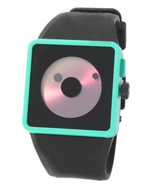 NIXON（ニクソン）の「THE NEWTON（アナログ腕時計・メンズ・ピンク/パープル/ブラック/ブラック系その他/ブルー/グリーン/イエロー/ブラック×グリーン/ブラック×グレー・FREE）」の5枚目の写真