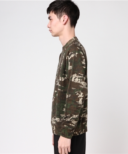 HYSTERIC GLAMOUR(ヒステリックグラマー)の「ROCK IN THE WOODLAND総柄 SW(スウェット・メンズ・グリーン系カモフラージュ・SMALL/MEDIUM/LARGE)」の4枚目の写真