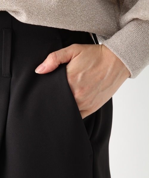 A part by（アパートバイ）の「P/PUワイドパンツ  766354（その他パンツ・レディース・グリーン/ブラック/オフホワイト/ブラック系その他・MEDIUM/LARGE）」の8枚目の写真