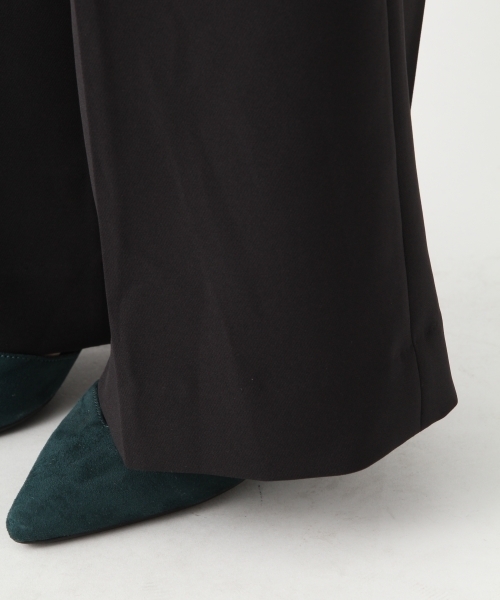 A part by（アパートバイ）の「P/PUワイドパンツ  766354（その他パンツ・レディース・グリーン/ブラック/オフホワイト/ブラック系その他・MEDIUM/LARGE）」の9枚目の写真