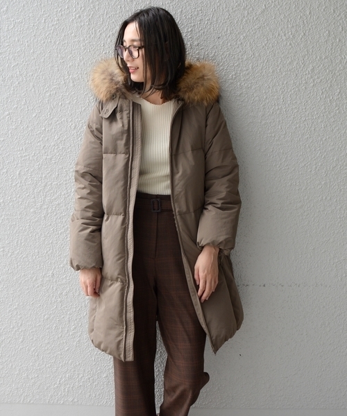 liflattie ships（リフラティ シップス）の「liflattie ships: ロング ダウン ファーフード コート ◇（ダウンジャケット/コート・レディース・ブラック/オリーブ・MEDIUM/SMALL）」の10枚目の写真