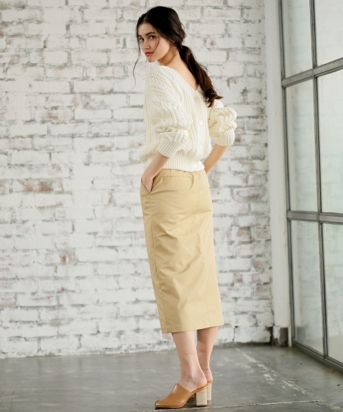 A part by（アパートバイ）の「CPチノマエボタンタイトスカート 778720（スカート・レディース・ベージュ/ネイビー/ブラウン/ライトピンク・MEDIUM/LARGE）」の14枚目の写真