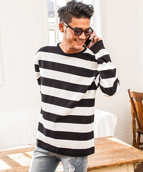 CavariA（キャバリア）の「『CavariA/キャバリア』USAコットンビッグシルエットクルーネック長袖Tシャツ（Tシャツ/カットソー・メンズ・パープル/ブラック/ホワイト/テラコッタ/ワイン/ブルー系その他/ブラック×ホワイト/サックスブルー/ピンク/カーキ/グレー/ネイビー/オレンジ/ベージュ/イエロー/ラベンダー/クリーム/ミント/ダークベージュ・M/L）」の4枚目の写真