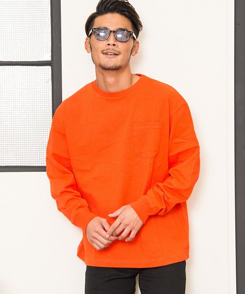 CavariA（キャバリア）の「『CavariA/キャバリア』USAコットンビッグシルエットクルーネック長袖Tシャツ（Tシャツ/カットソー・メンズ・パープル/ブラック/ホワイト/テラコッタ/ワイン/ブルー系その他/ブラック×ホワイト/サックスブルー/ピンク/カーキ/グレー/ネイビー/オレンジ/ベージュ/イエロー/ラベンダー/クリーム/ミント/ダークベージュ・M/L）」の19枚目の写真