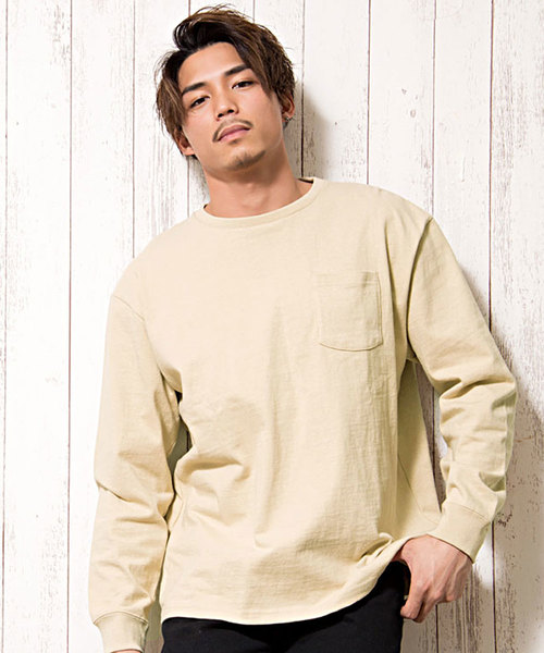 CavariA（キャバリア）の「『CavariA/キャバリア』USAコットンビッグシルエットクルーネック長袖Tシャツ（Tシャツ/カットソー・メンズ・パープル/ブラック/ホワイト/テラコッタ/ワイン/ブルー系その他/ブラック×ホワイト/サックスブルー/ピンク/カーキ/グレー/ネイビー/オレンジ/ベージュ/イエロー/ラベンダー/クリーム/ミント/ダークベージュ・M/L）」の7枚目の写真