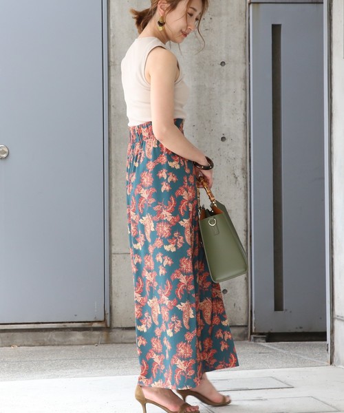 Liesse（リエス）の「レトロペーズリーフラワープリントゴムスカート（スカート・レディース・ベージュ系その他/グリーン系その他・FREE）」の14枚目の写真