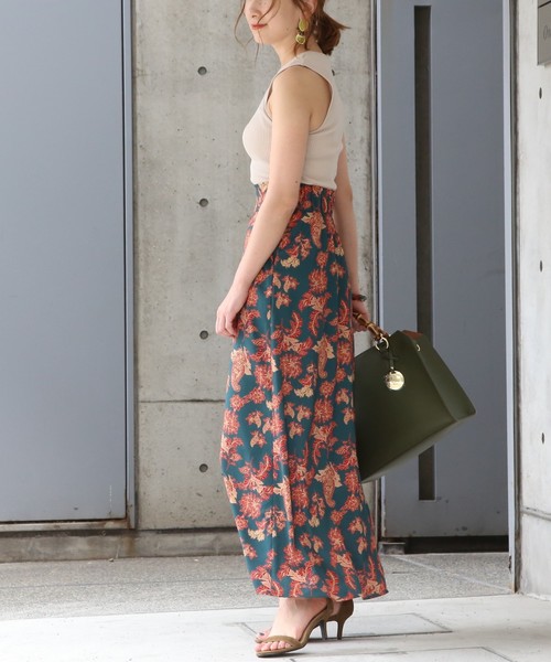 Liesse（リエス）の「レトロペーズリーフラワープリントゴムスカート（スカート・レディース・ベージュ系その他/グリーン系その他・FREE）」の13枚目の写真