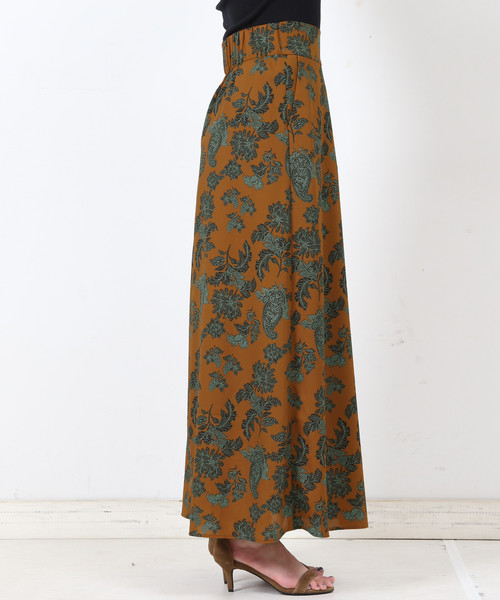 Liesse（リエス）の「レトロペーズリーフラワープリントゴムスカート（スカート・レディース・ベージュ系その他/グリーン系その他・FREE）」の10枚目の写真