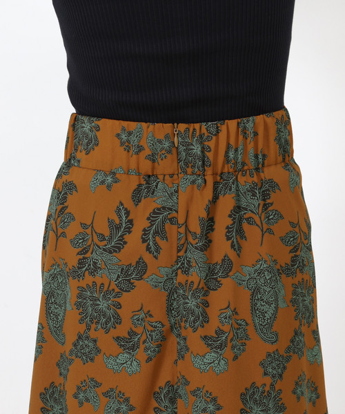 Liesse（リエス）の「レトロペーズリーフラワープリントゴムスカート（スカート・レディース・ベージュ系その他/グリーン系その他・FREE）」の7枚目の写真