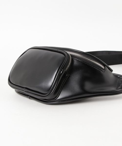 WEGO（ウィゴー）の「WEGO/チェーンポイントウエストバッグ（ボディバッグ/ウエストポーチ・レディース・ブラック/シルバー・FREE）」の4枚目の写真