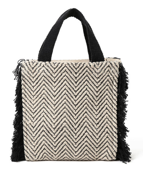 Ray BEAMS（レイビームス）の「Lilas Campbell / ヘリンボーン フリンジ バッグ（トートバッグ・レディース・ブラック/ブラウン・ONE SIZE）」の4枚目の写真