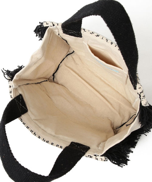 Ray BEAMS（レイビームス）の「Lilas Campbell / ヘリンボーン フリンジ バッグ（トートバッグ・レディース・ブラック/ブラウン・ONE SIZE）」の8枚目の写真