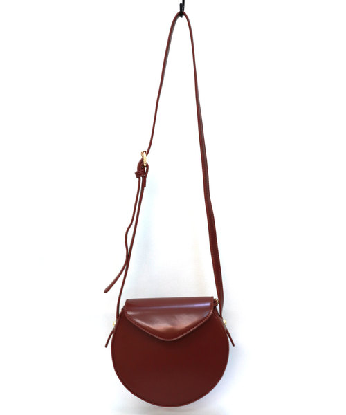 florist（フローリスト）の「三角フラップの丸形レザーショルダーバッグ（ショルダーバッグ・レディース・ブラック/ベージュ/キャメル/ブラウン・FREE）」の11枚目の写真