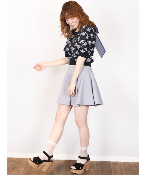 dazzlin（ダズリン）の「フラワージャカードバックリボンニット（ニット/セーター・レディース・ベージュ/ネイビー/レッド・FREE）」の7枚目の写真