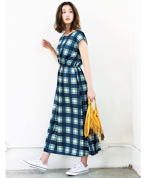 GeeRA(ジーラ)の「ウエストゴムロングワンピース(ワンピース・レディース・ネイビー/ドット/チェック/その他・X-LARGE/LARGE/MEDIUM/SMALL)」の15枚目の写真
