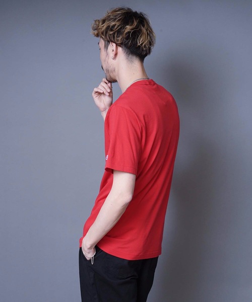 Champion(チャンピオン)の「【CHAMPION/チャンピオン】ブランドベストセラーアイテム 定番の無地 ワンポイントブランドロゴ入り スタンダードシルエット ユニセックスサイジング ベーシック半袖Tシャツ カットソー(Tシャツ/カットソー・メンズ・グレー/ブラック/ホワイト/レッド/ピンク/ネイビー/ライトベージュ/ブルー/チャコールグレー/ダークグリーン/イエロー/杢グレー/ミント/ライトグリーン/オレンジ/パープル/ベージュ・X-LARGE/SMALL/MEDIUM/LARGE/XX-LARGE)」の22枚目の写真