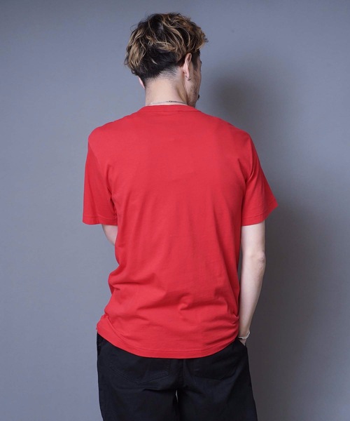 Champion(チャンピオン)の「【CHAMPION/チャンピオン】ブランドベストセラーアイテム 定番の無地 ワンポイントブランドロゴ入り スタンダードシルエット ユニセックスサイジング ベーシック半袖Tシャツ カットソー(Tシャツ/カットソー・メンズ・グレー/ブラック/ホワイト/レッド/ピンク/ネイビー/ライトベージュ/ブルー/チャコールグレー/ダークグリーン/イエロー/杢グレー/ミント/ライトグリーン/オレンジ/パープル/ベージュ・X-LARGE/SMALL/MEDIUM/LARGE/XX-LARGE)」の18枚目の写真