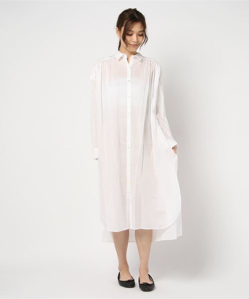 MidiUmi（ミディウミ）の「SHOULDER_GATHER_ROBE（ワンピース・レディース・ブラック/オフホワイト/ブルー/ストライプ・FREE）」の2枚目の写真