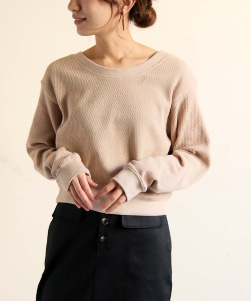 HER CLOSET(ハークローゼット)の「【HER CLOSET】ハニカムワッフルUネックプルオーバー(Tシャツ/カットソー・レディース・アイボリー/チャコールグレー/ブラック/ベージュ/ブラウン・M)」の5枚目の写真