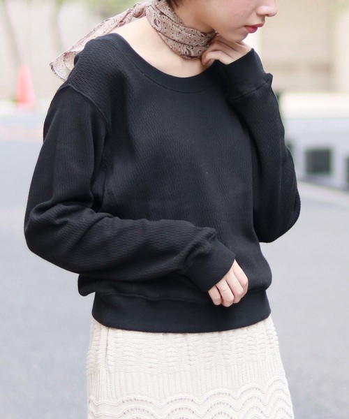 HER CLOSET(ハークローゼット)の「【HER CLOSET】ハニカムワッフルUネックプルオーバー(Tシャツ/カットソー・レディース・アイボリー/チャコールグレー/ブラック/ベージュ/ブラウン・M)」の3枚目の写真