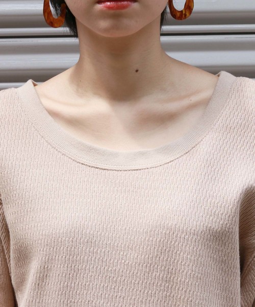 HER CLOSET(ハークローゼット)の「【HER CLOSET】ハニカムワッフルUネックプルオーバー(Tシャツ/カットソー・レディース・アイボリー/チャコールグレー/ブラック/ベージュ/ブラウン・M)」の17枚目の写真