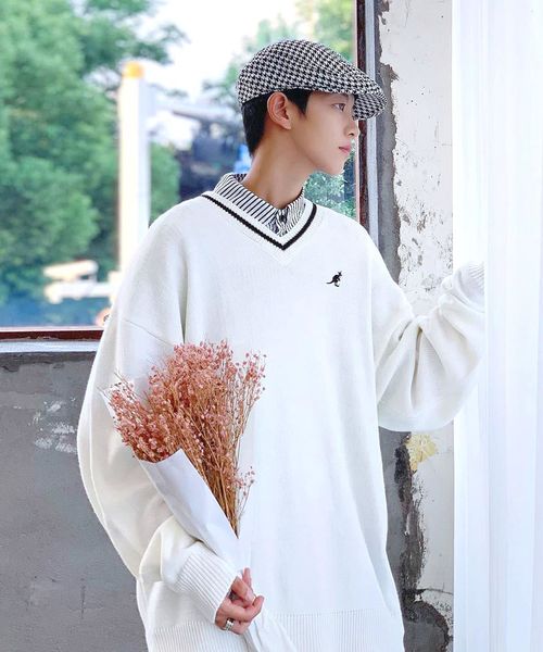 KANGOL�i�J���S�[���j�́u�yneos -sellect design-�zKANGOL �J���S�[�� ���[�Y�V���G�b�g �`���f�� V�l�b�N �j�b�g�Z�[�^�[�i�j�b�g/�Z�[�^�[�j�v�b�z���C�g