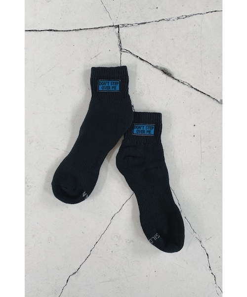 mother(マザー)の「RIKI PHRASE BADGE SOX(ソックス/靴下)」|ブラック系その他