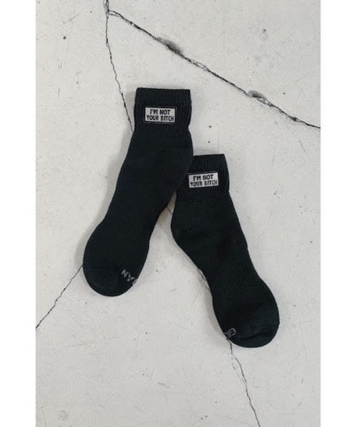 mother(マザー)の「RIKI PHRASE BADGE SOX(ソックス/靴下)」|ブラック