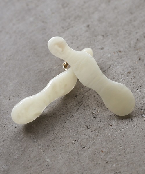 select MOCA(セレクトモカ)の「ドロップアメーバーイヤリング(イヤリング・レディース・ライトグレー/ライトグリーン/アイボリー/クリア・FREE)」の2枚目の写真