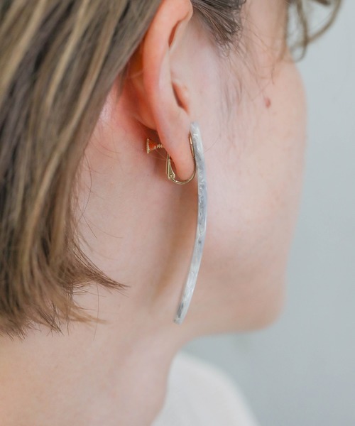 select MOCA(セレクトモカ)の「ドロップアメーバーイヤリング(イヤリング・レディース・ライトグレー/ライトグリーン/アイボリー/クリア・FREE)」の10枚目の写真