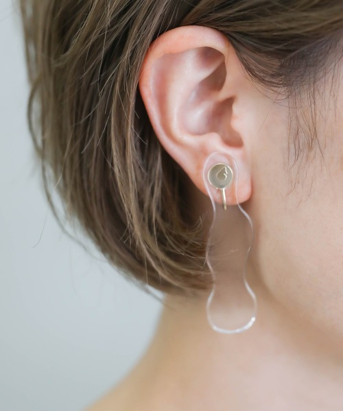 select MOCA(セレクトモカ)の「ドロップアメーバーイヤリング(イヤリング・レディース・ライトグレー/ライトグリーン/アイボリー/クリア・FREE)」の11枚目の写真