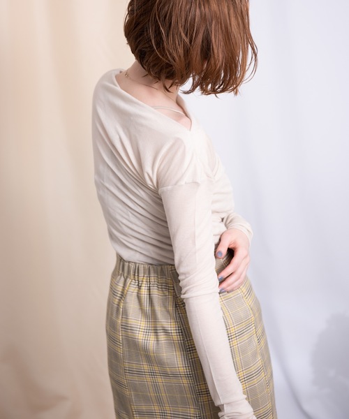 flowriri（フロウリリ）の「flowriri シアードレープトップス（Tシャツ/カットソー・レディース・ブラック/ベージュ/ナチュラル・FREE）」の19枚目の写真