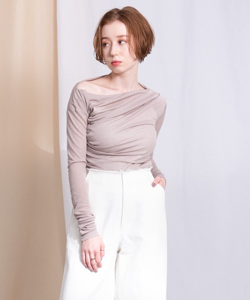 flowriri（フロウリリ）の「flowriri シアードレープトップス（Tシャツ/カットソー・レディース・ブラック/ベージュ/ナチュラル・FREE）」の8枚目の写真