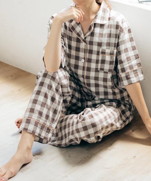 fran de lingerie（フランデランジェリー）の「cotton-me天然繊維100%パジャマシャツセットアップ(ギンガムチェック・パイナップル)（ルームウェア/パジャマ・レディース・ブラウン/ブルー/グリーン/ネイビー/ホワイト・M-L）」の2枚目の写真